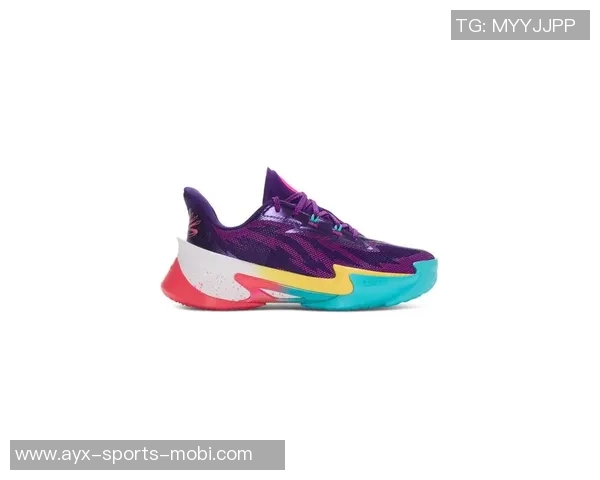 库里圣诞配色CurrySeries7球鞋曝光球鞋博主分享独特设计细节